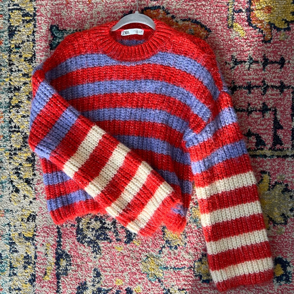 ZARA SWEATER